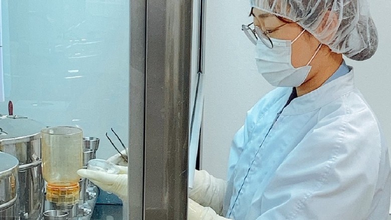 微生物チェック中