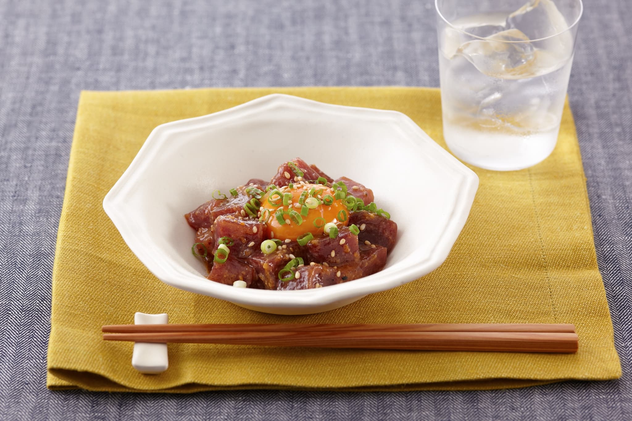 マグロのみそユッケ