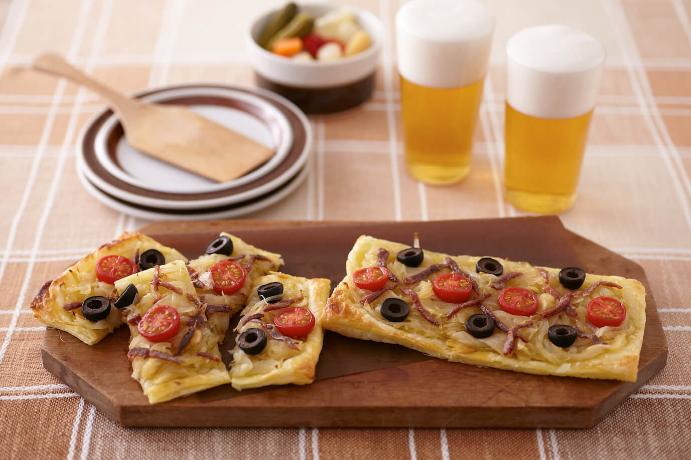 アンチョビとオリーブのパイ