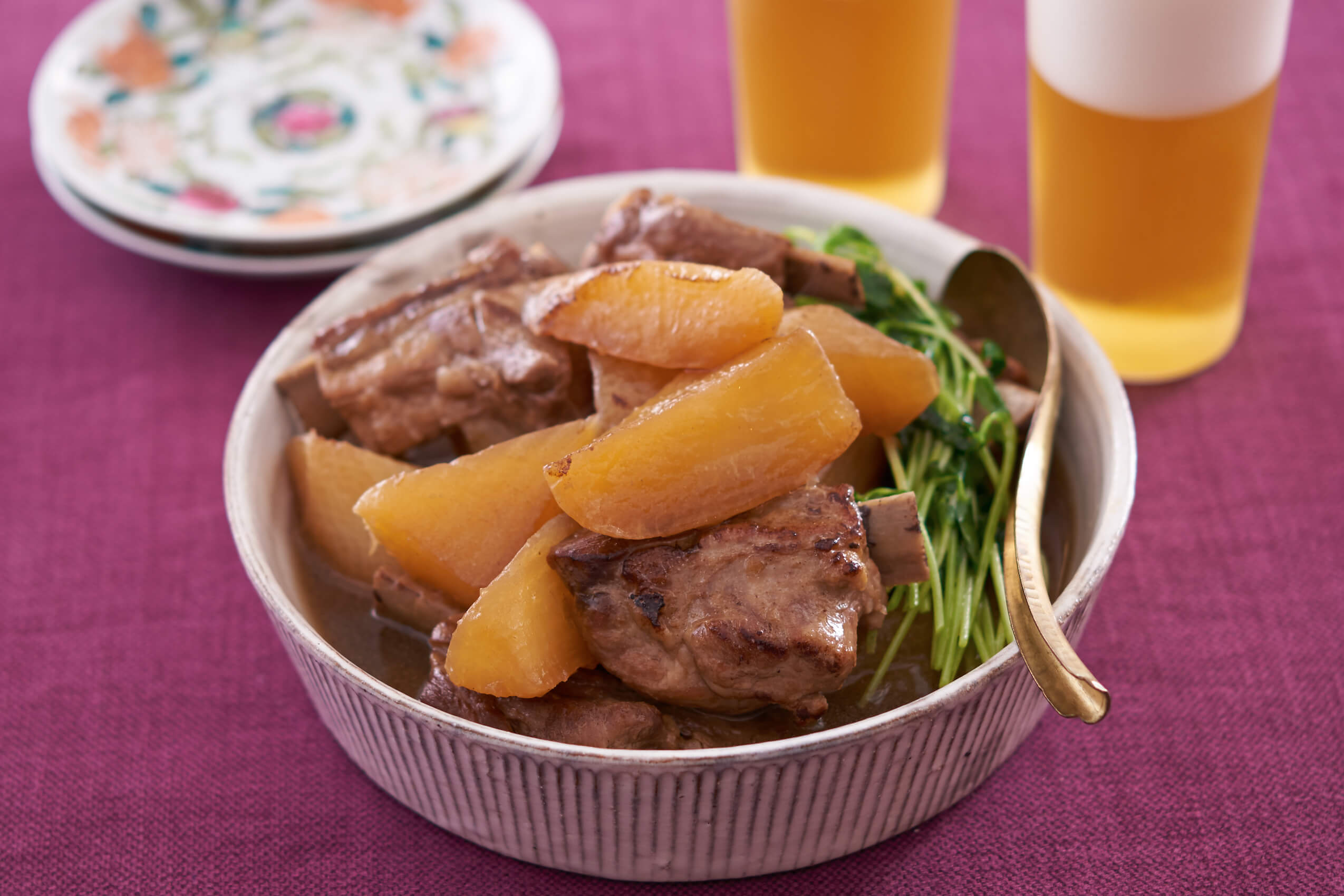 焼き大根とスペアリブの煮込み