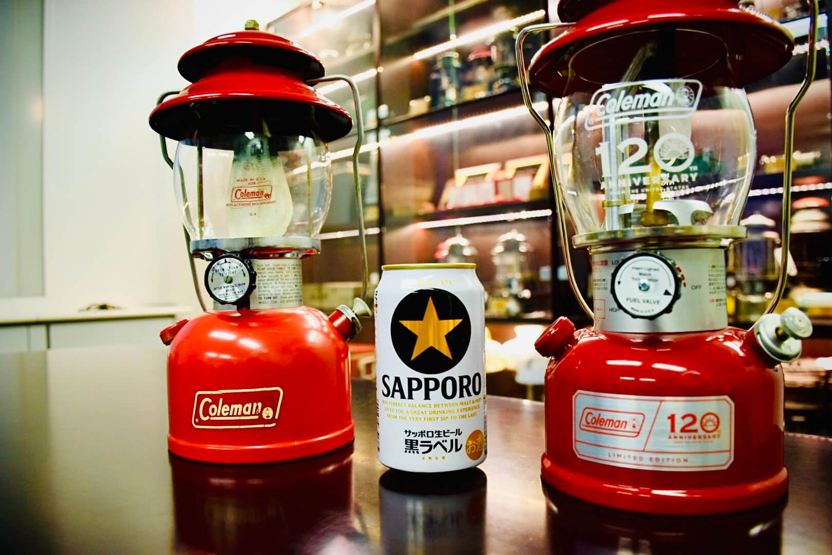 ランタンに囲まれる黒ラベル