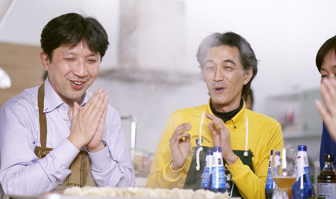 餃子パーティー風景