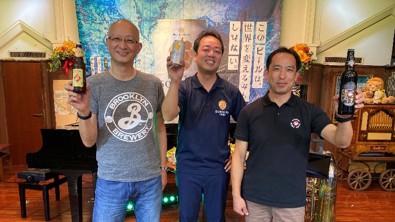 イベントのトークショーの登壇者